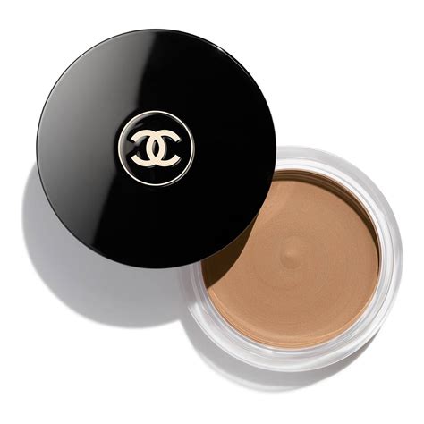 chanel bronzer cream travel size.